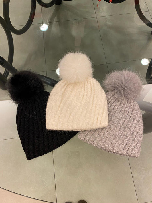 Cappellino pon pon costine