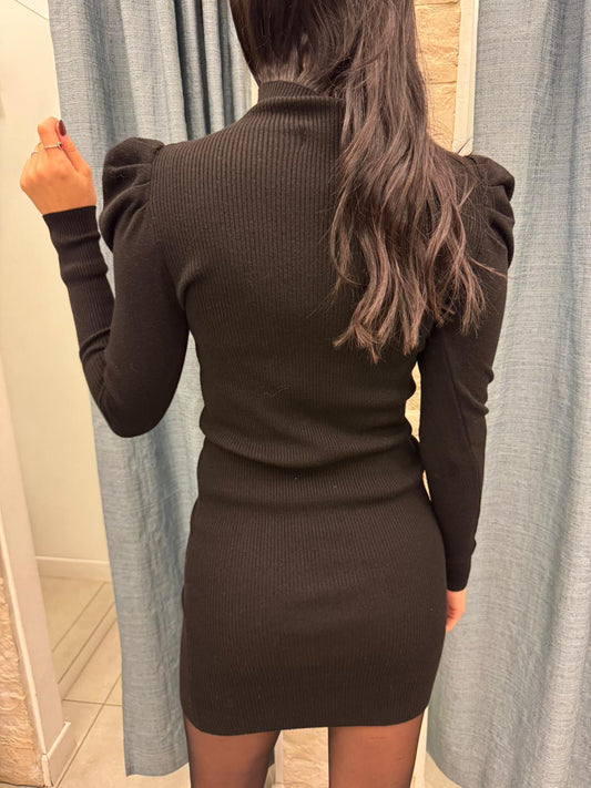 Abitino in maglia sbuffo