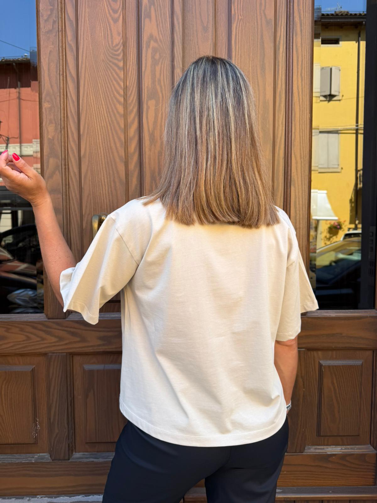 T-shirt applicazioni beige