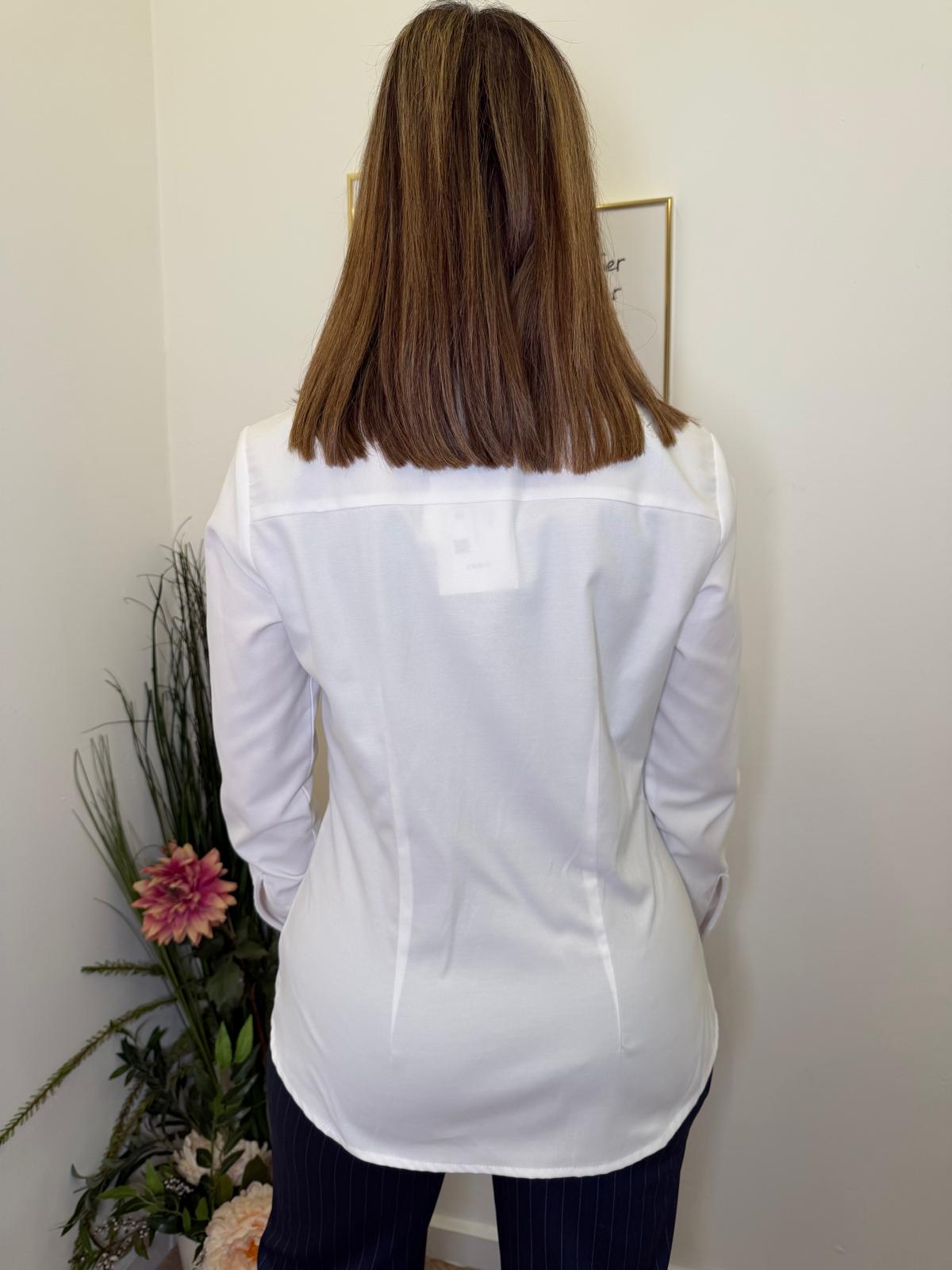 Camicia sfiancata bianca