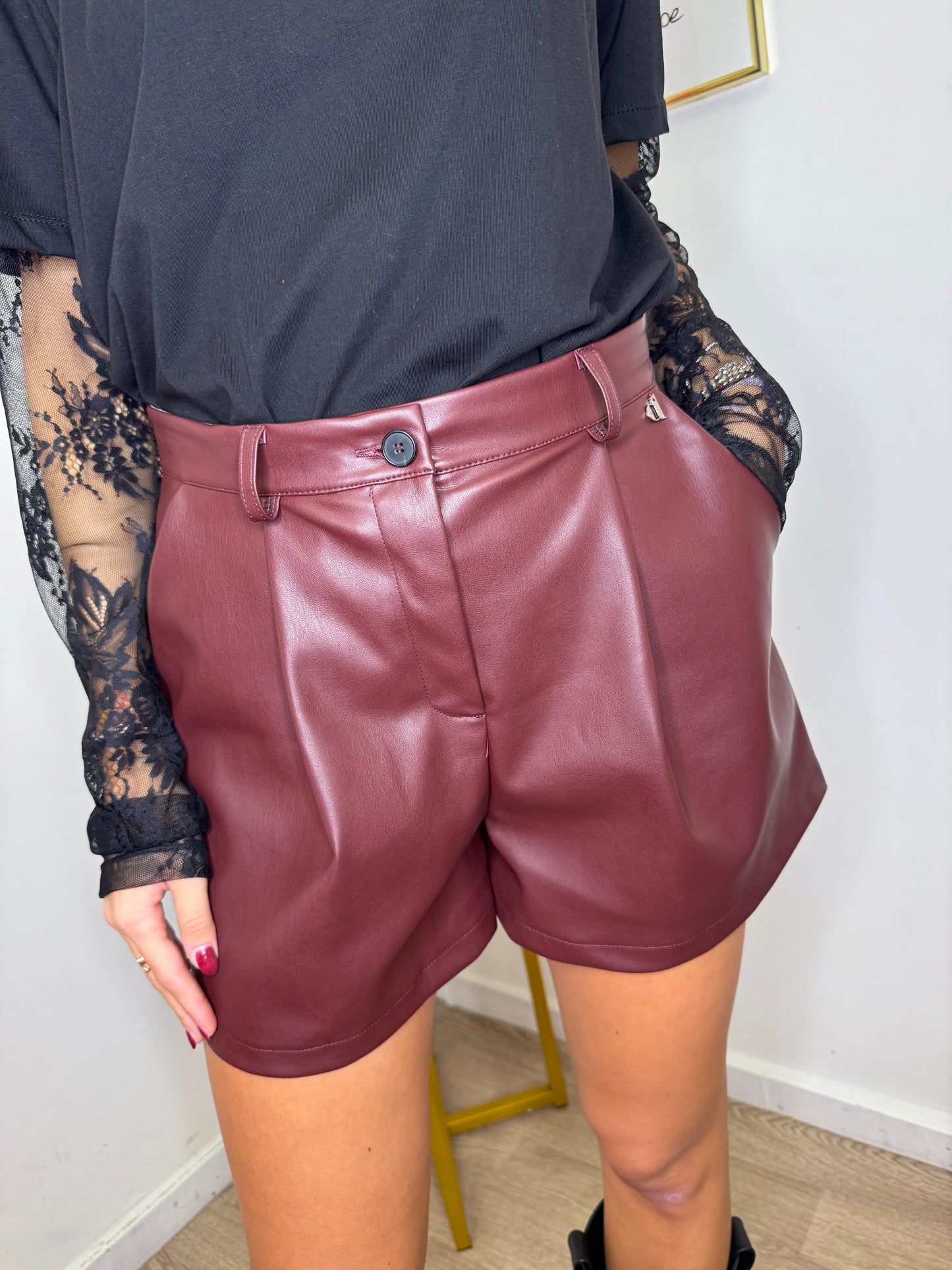 Shorts pelle bordeaux