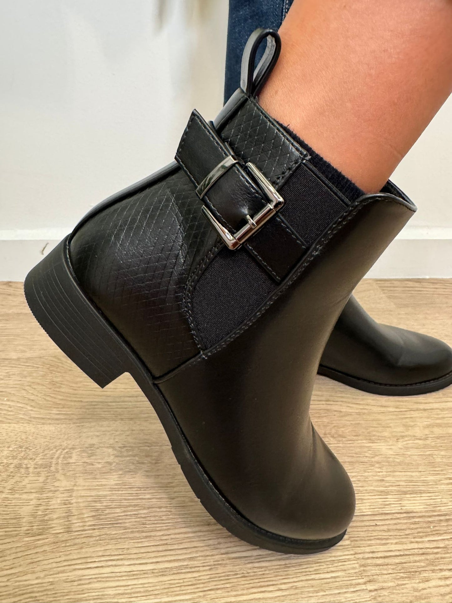 Stivaletto fibbia