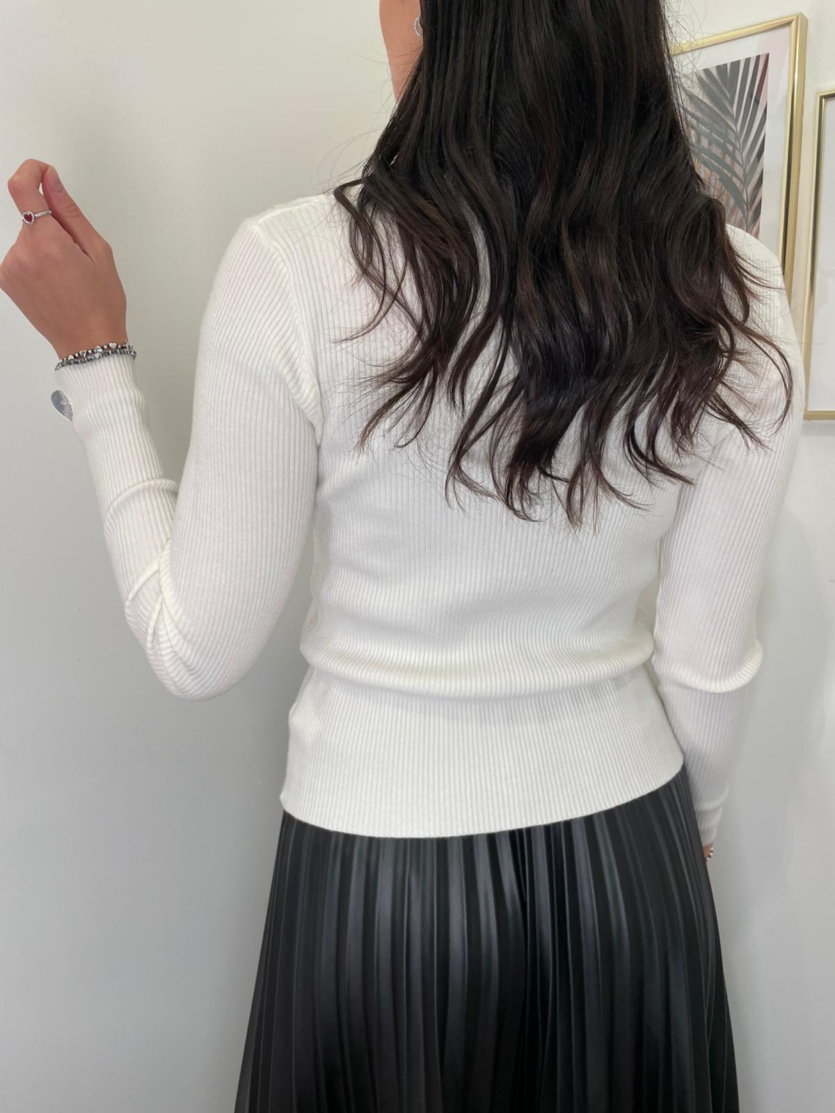 Dolcevita panna cut out