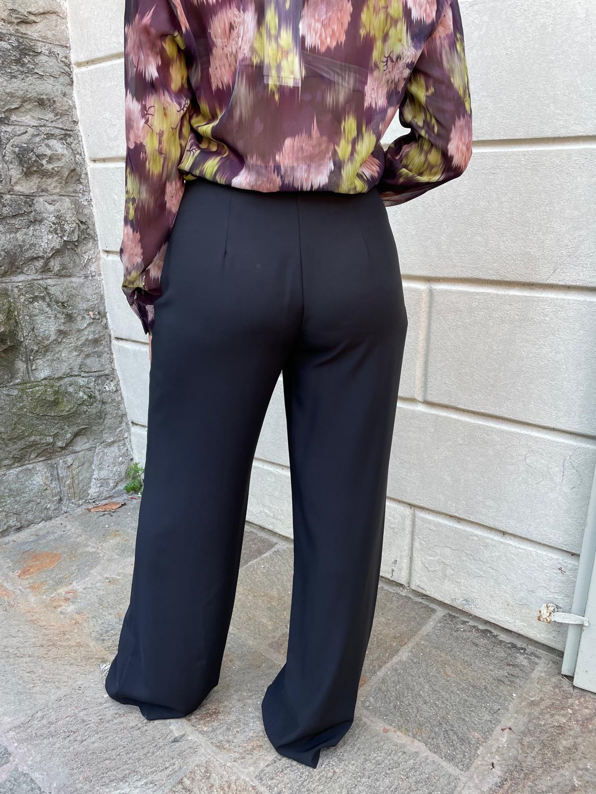 Pantalone fluido vita alta nero