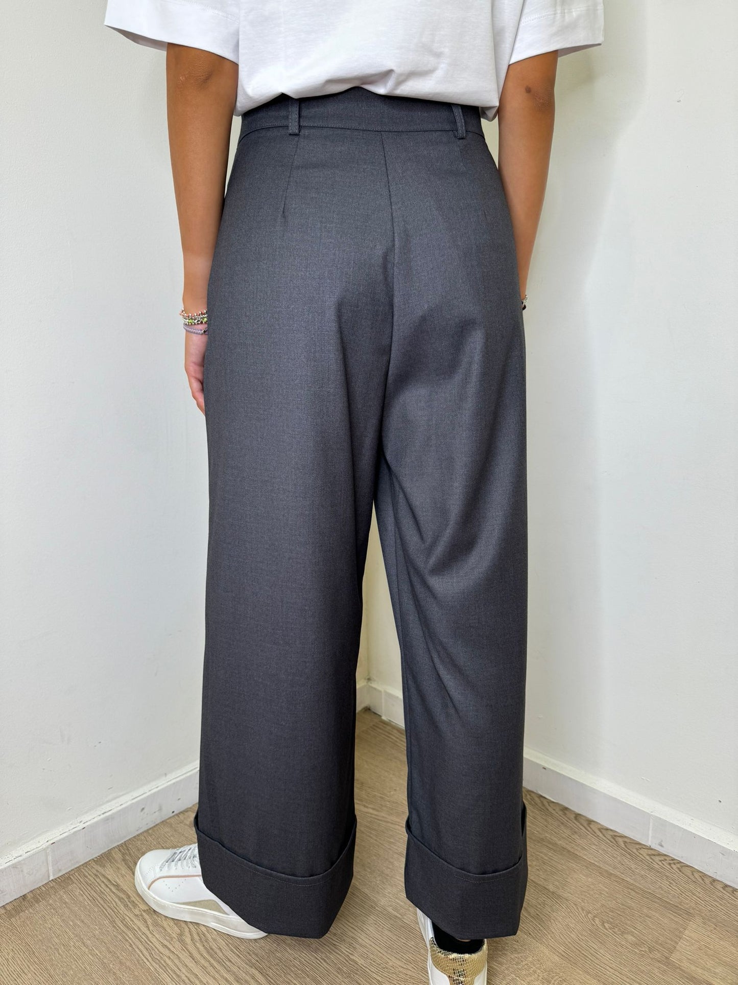 Pantalone risvolto grigio