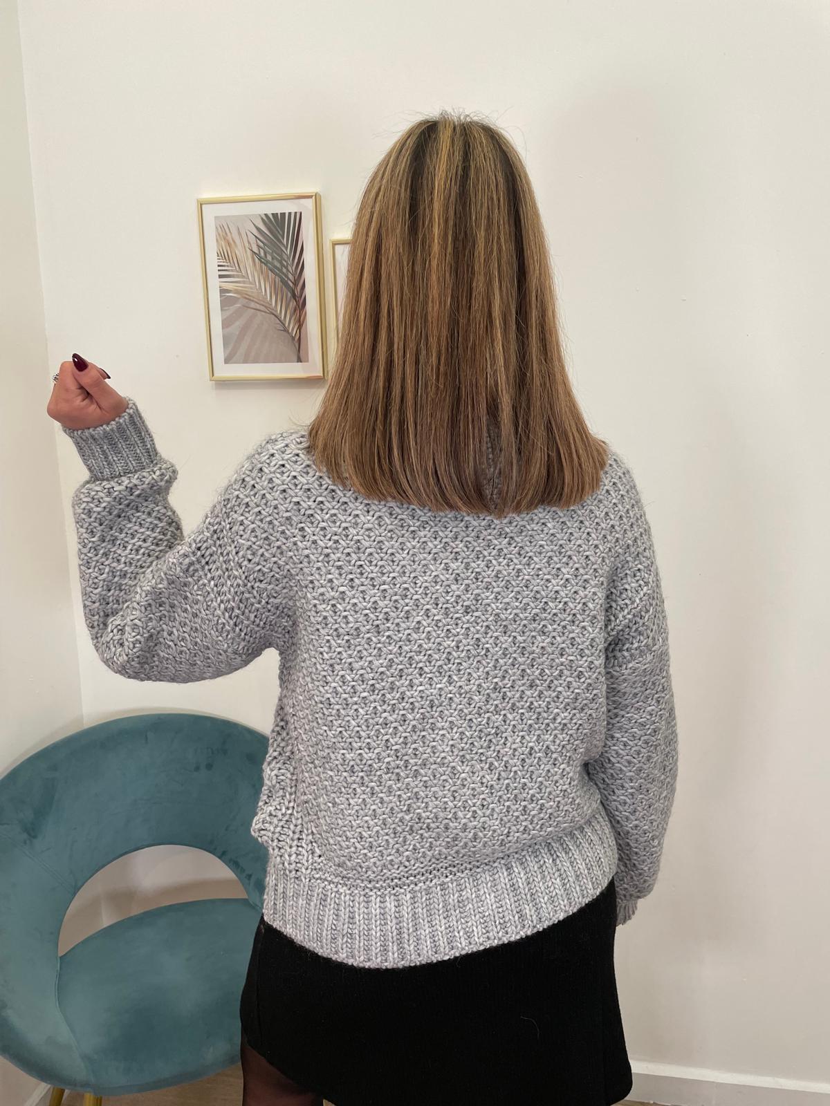 Cardigan crochet over