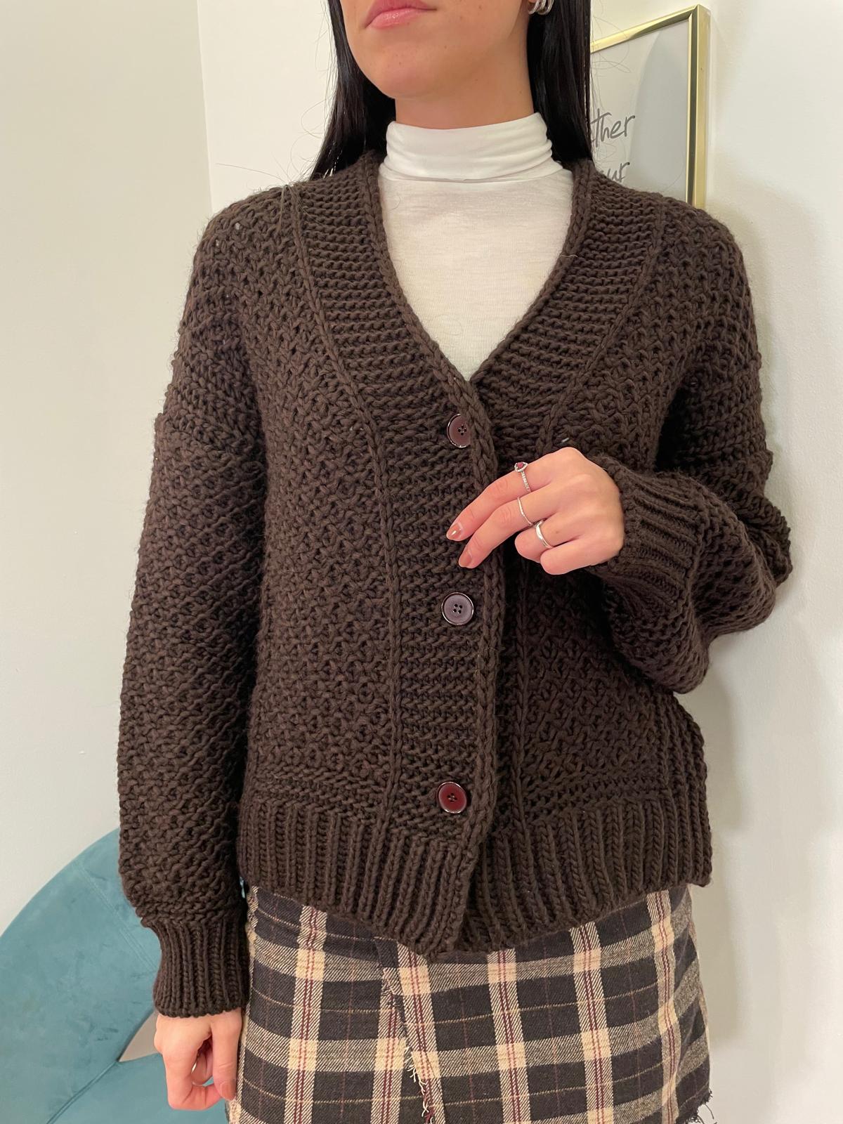 Cardigan crochet over