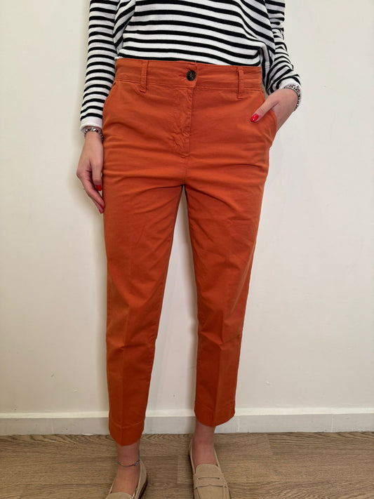Pantalone gabardina arancio