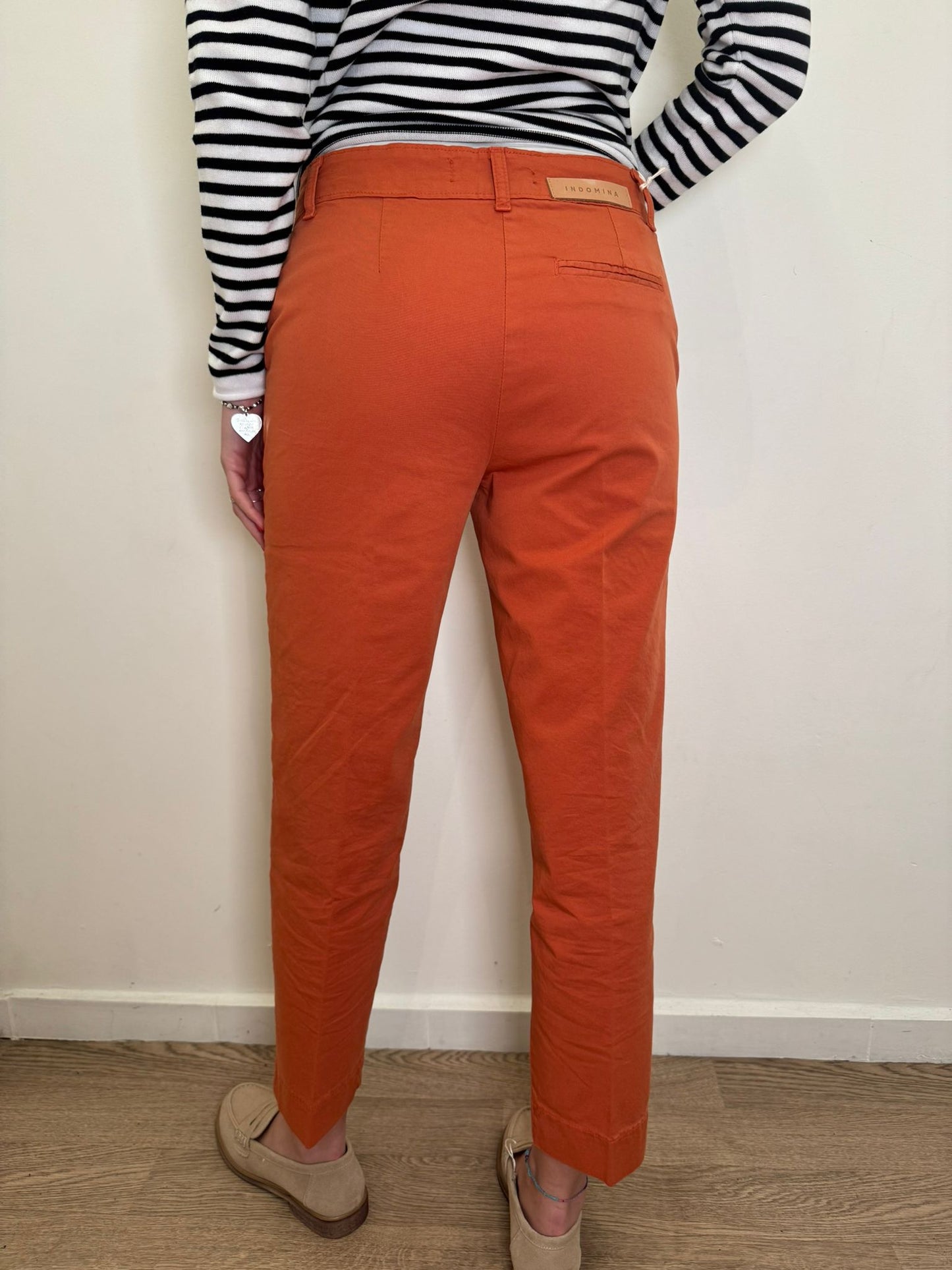 Pantalone gabardina arancio