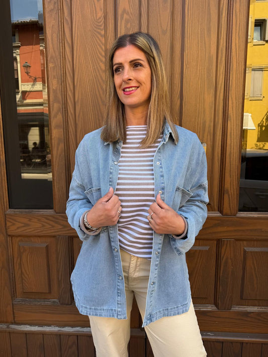Camicia over denim
