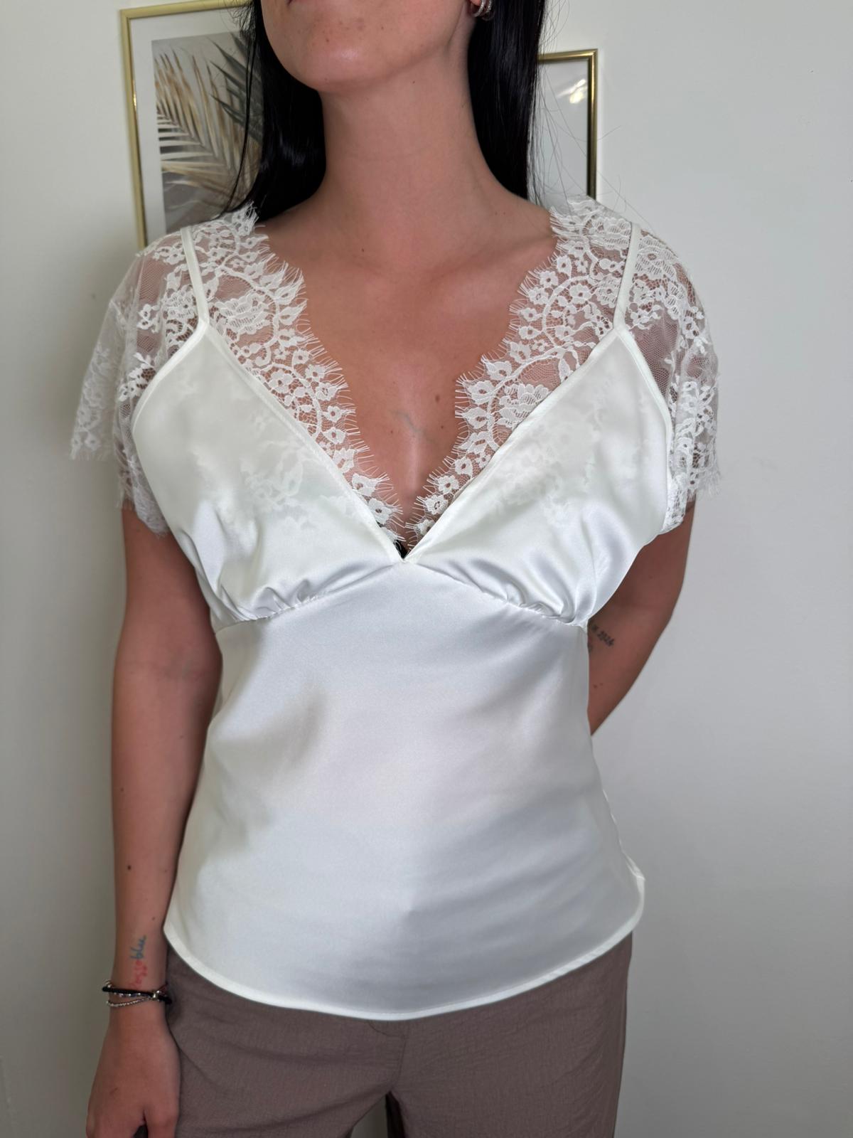 Top raso e pizzo