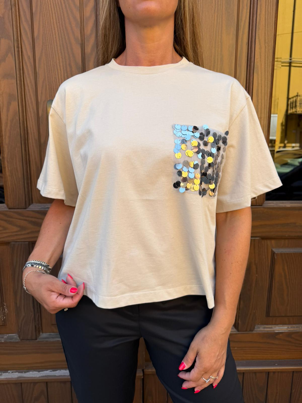 T-shirt applicazioni beige