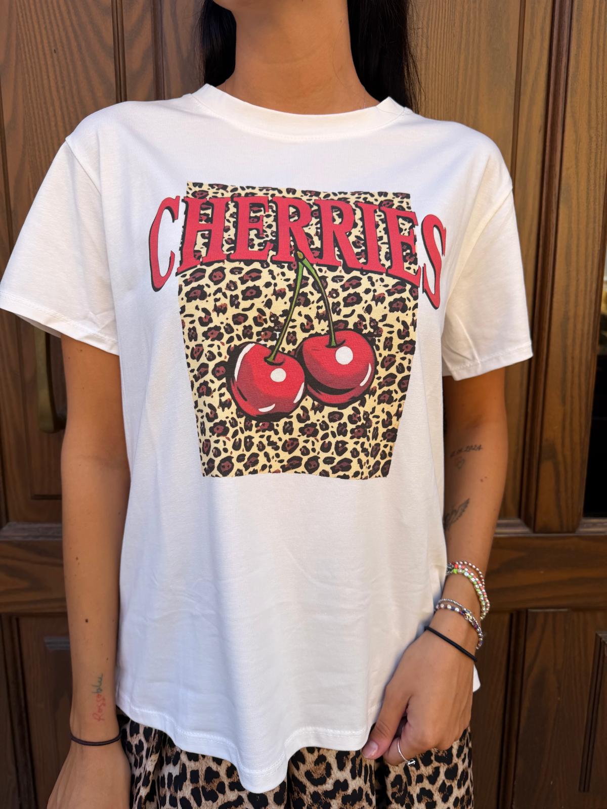 T-shirt cherry