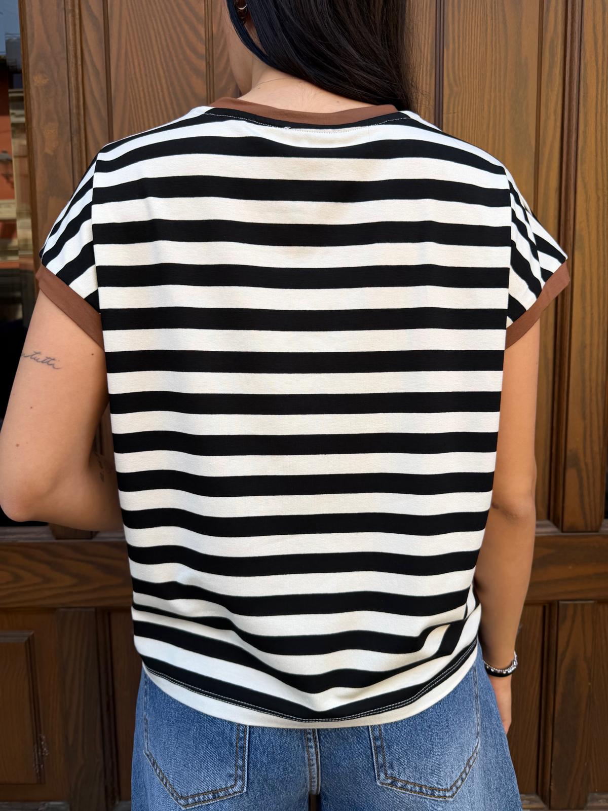 T-shirt righe nere