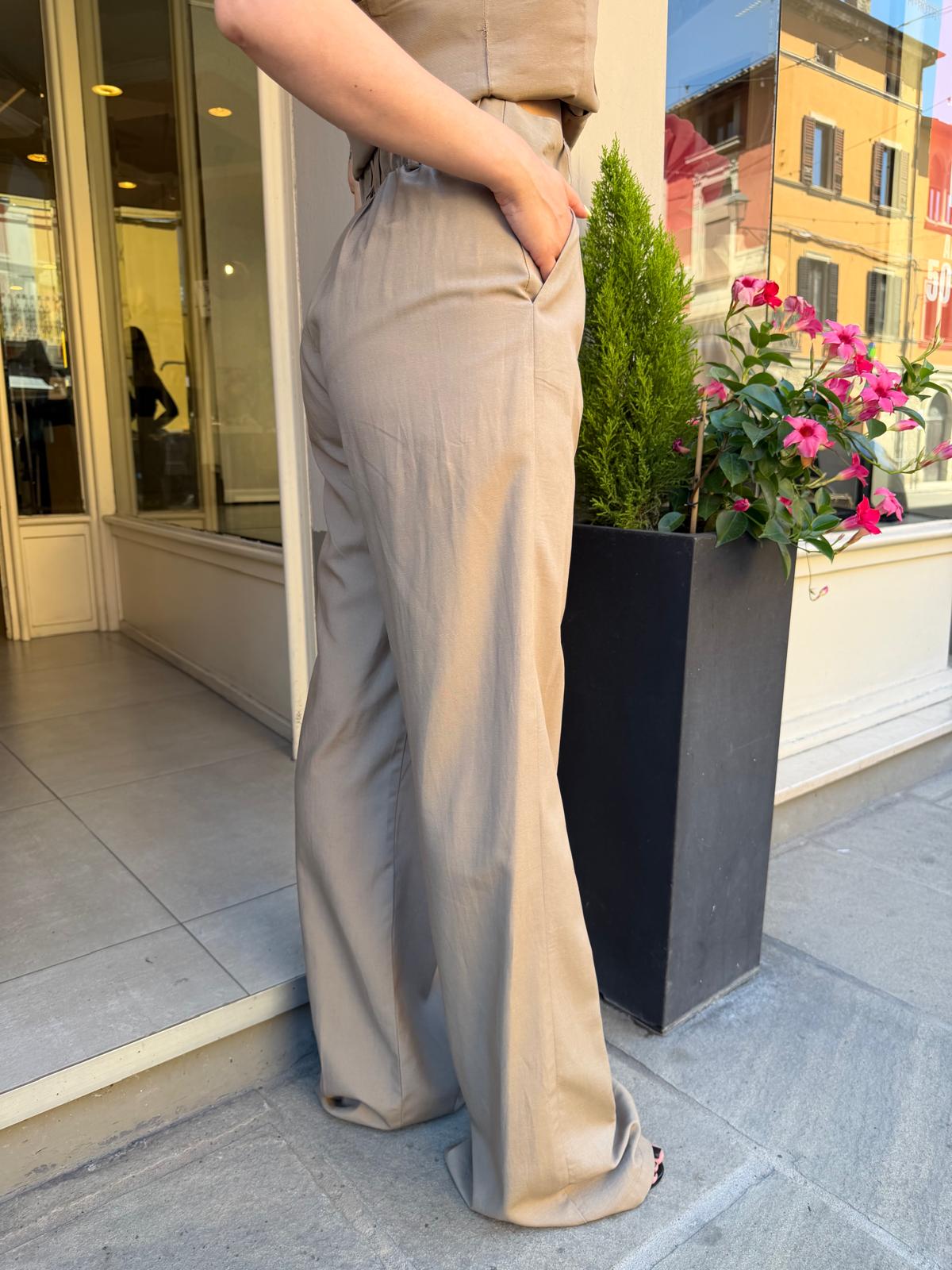 Pantalone palazzo fango